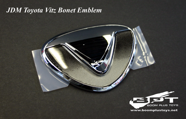 JDM Toyota Vitz / Echo SCP10 Hood "Vitz' Emblem